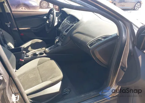 2014 Ford Focus Se z USA, uszkodzony, nr VIN 1FADP3F27EL183707